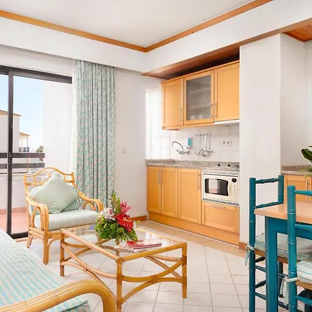 Muthu Oura מלון 4*