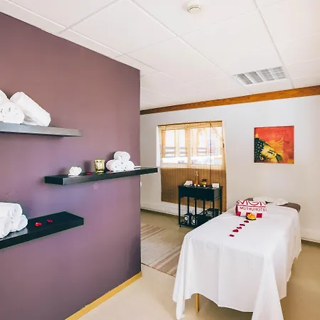 Muthu Oura אלבופיירה