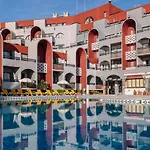 Muthu Oura