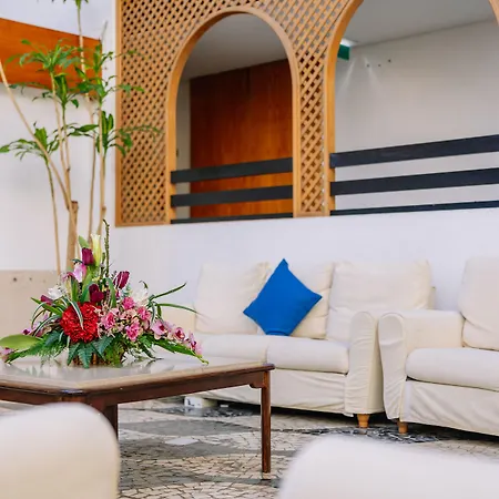 Muthu Oura Hotell 4*