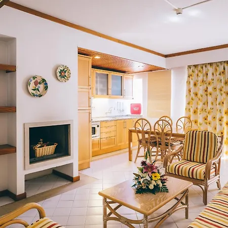 Muthu Oura Hotell 4*